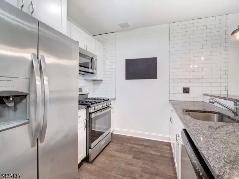 90 Clinton Ave #204, Newark, NJ 07114 - #2