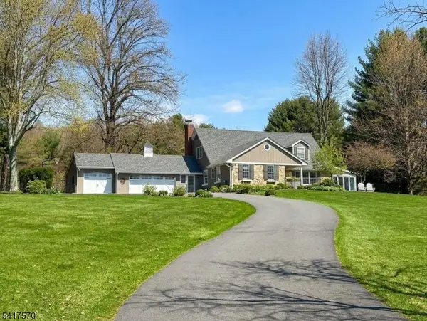 42 Sutton Road, Tewksbury Twp., NJ 08858