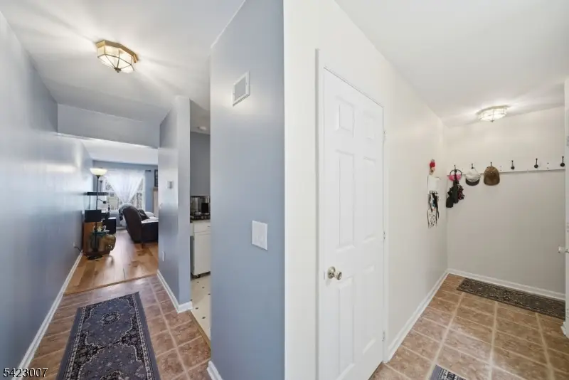 1142 Oakcroft Ln, Franklin, NJ 08873 - #2