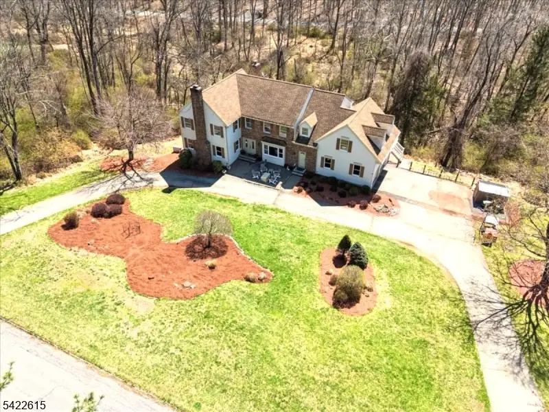 13 Bridge Hollow Rd, Tewksbury, NJ 07830 - #2