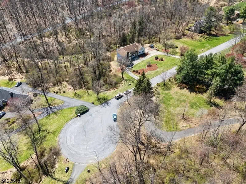 13 Bridge Hollow Rd, Tewksbury, NJ 07830 - #3