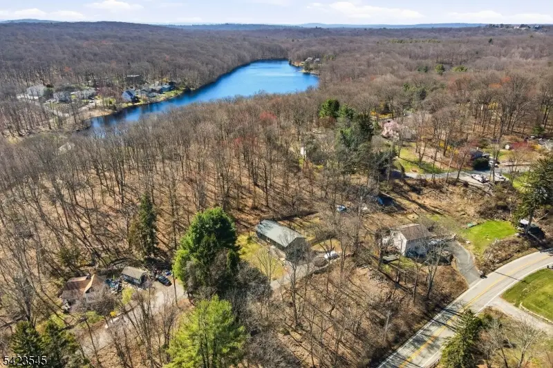 12 Pleasant View Dr, West Milford, NJ 07480 - #2