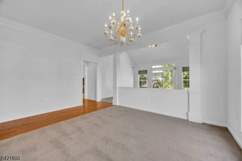 180 Stone Manor Dr, Franklin, NJ 08873 - #2