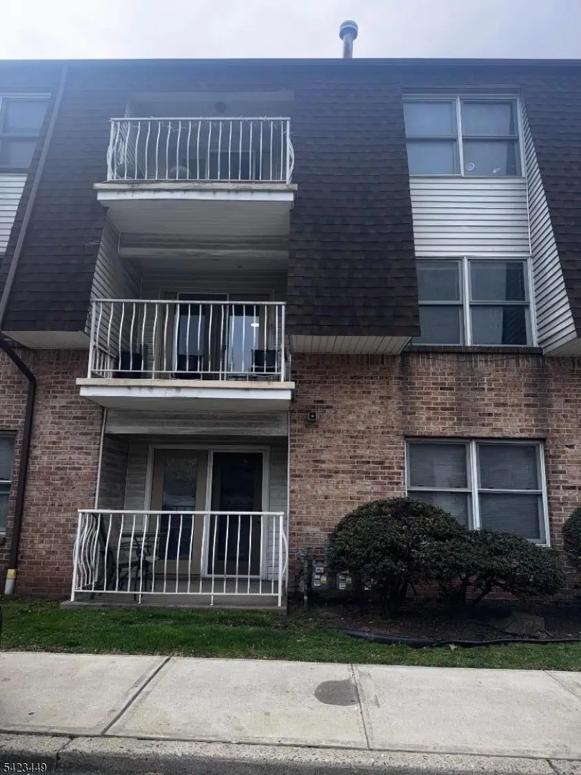 100 W Grand St, Elizabeth, NJ 07202 - #2