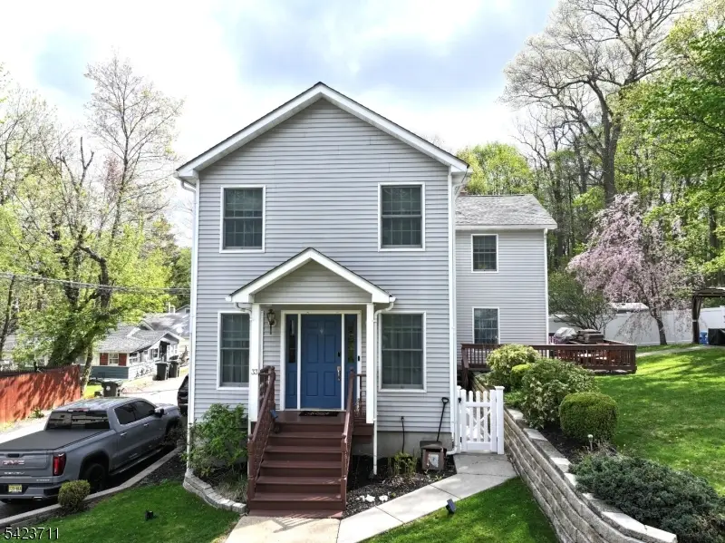 33 Woodsedge Ave, Mount Olive, NJ 07828 - #1