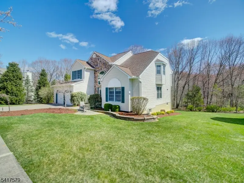8 Mulberry Ct, Succasunna, NJ 07876 - #2