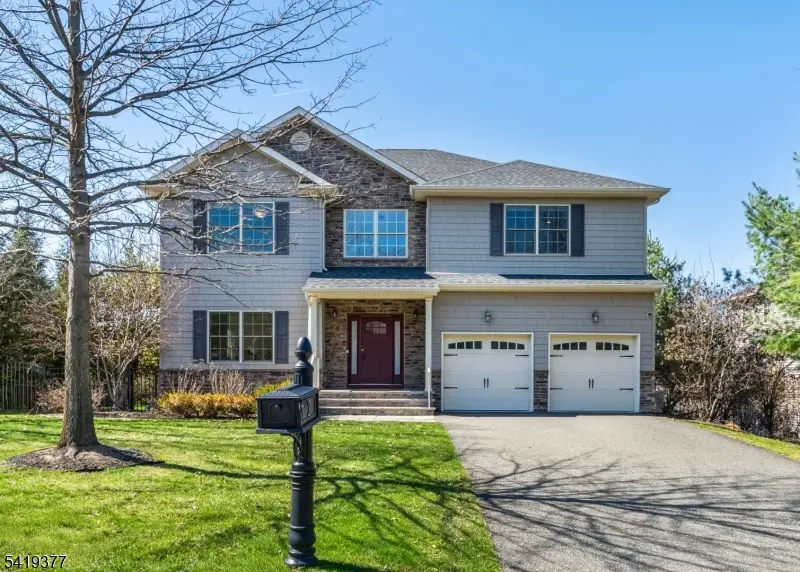 2 Himsl Ct, West Orange, NJ 07052 - #2