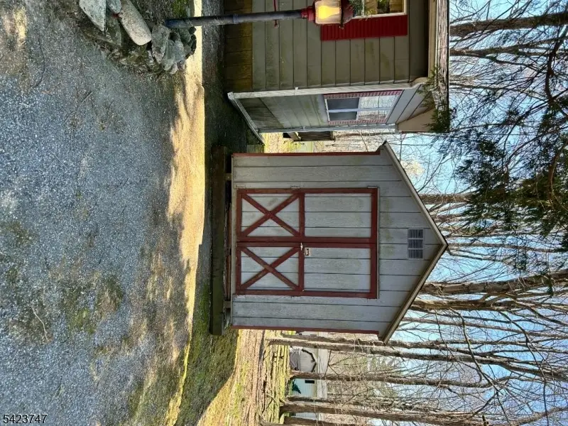 10 Watergate Dr, High Bridge, NJ 08829 - #2