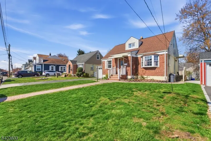 201 Floyd St, Belleville, NJ 07109 - #2