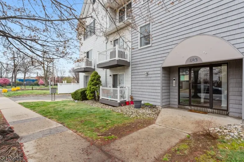 483 Forest St #10, Kearny, NJ 07032 - #3