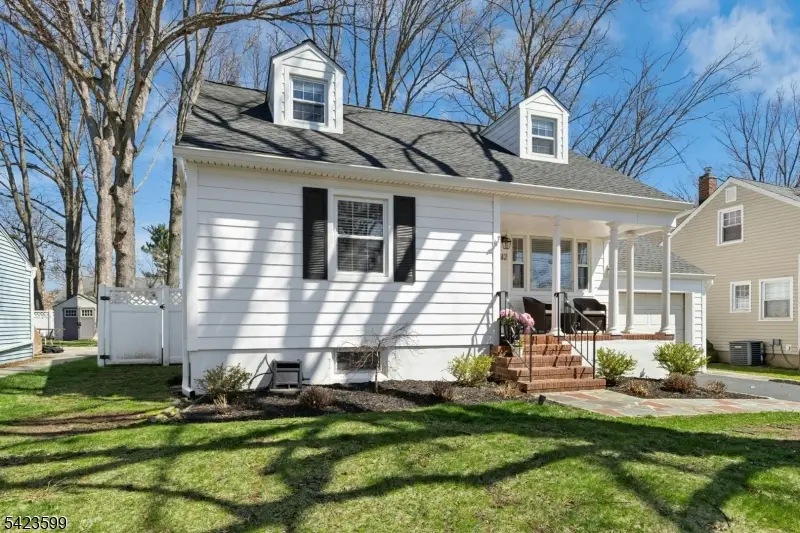 512 Gallows Hill Rd, Cranford, NJ 07016 - #3