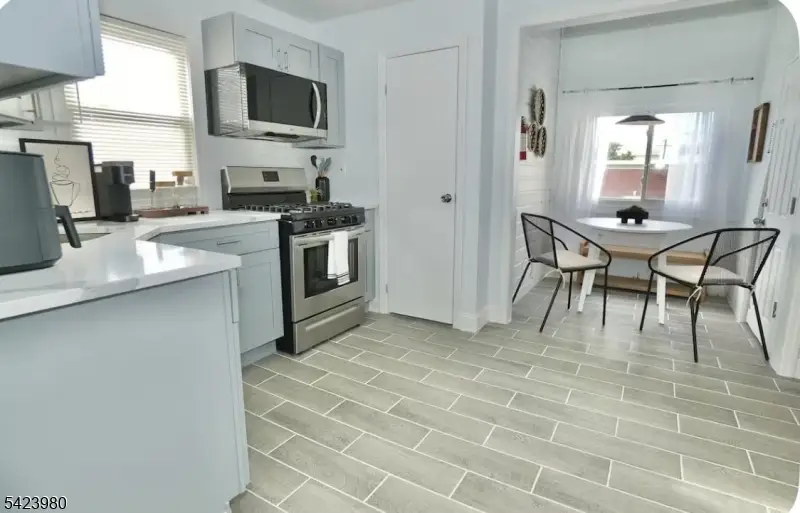 125 Malvern St, Newark, NJ 07105 - #2