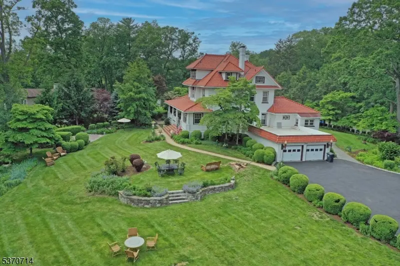 44 Manor Dr, Bernards, NJ 07920 - #2