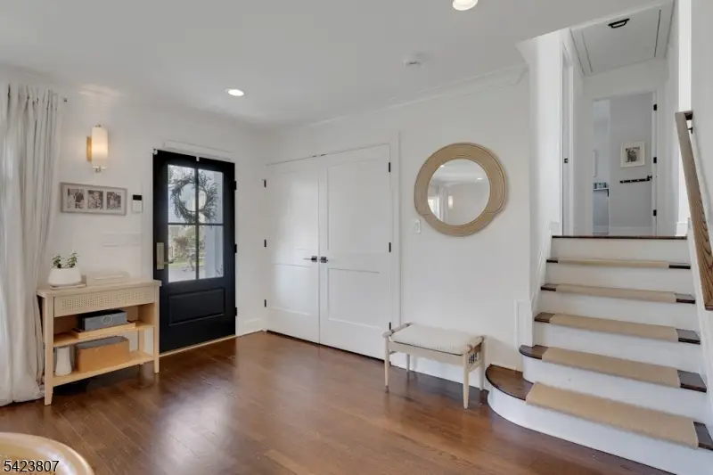 98 N Summit Ave, Chatham, NJ 07928 - #3