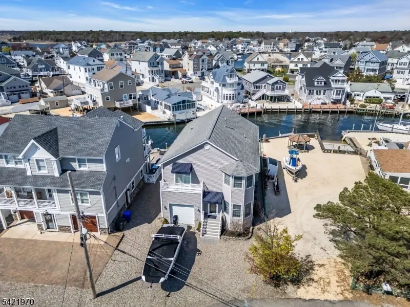 43 Farragut Dr, Brick, NJ 08723 - #3