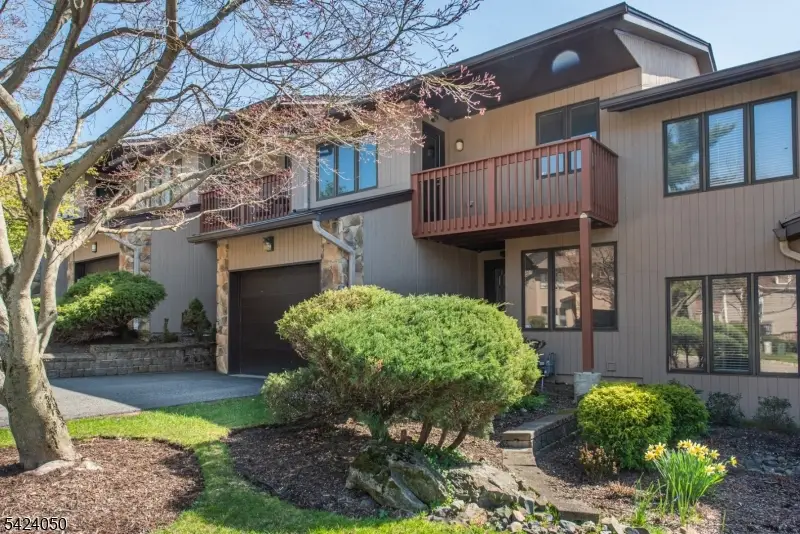 141 Wedgewood Dr18, Woodland Park, NJ 07424 - #2