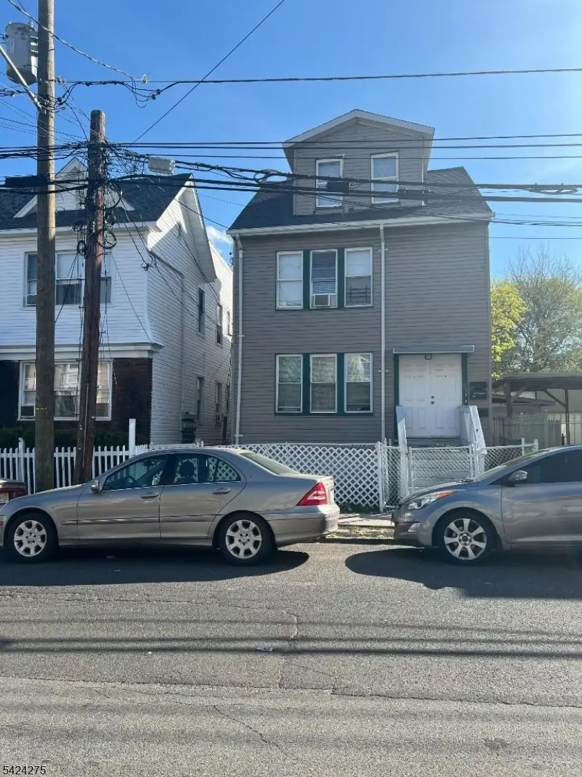 147 19th Ave, Irvington, NJ 07111 - #1