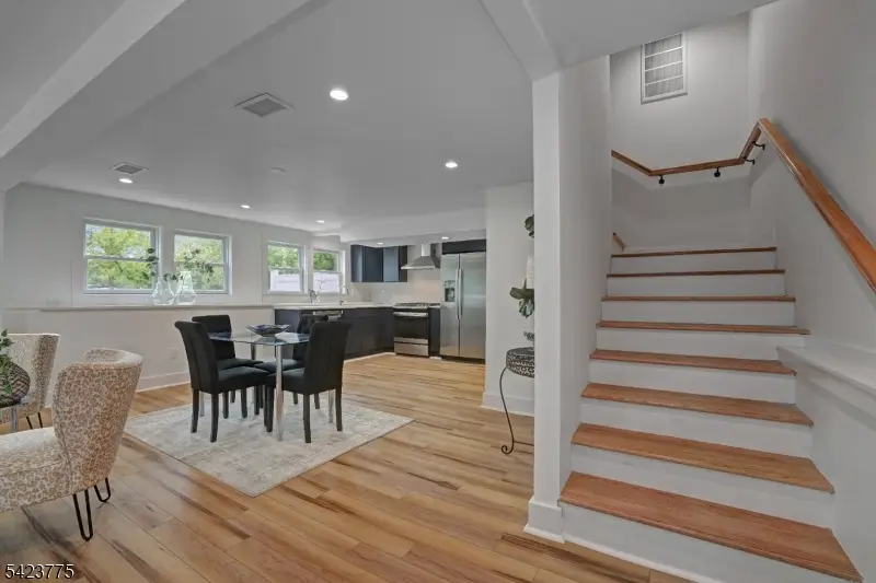 6 Brook St, Peapack And Gladstone, NJ 07977 - #2