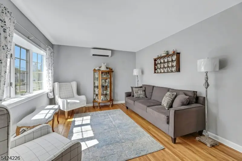 16 Maple Hill Rd, Clifton, NJ 07013 - #2