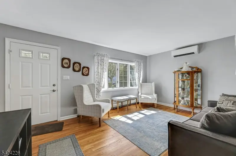 16 Maple Hill Rd, Clifton, NJ 07013 - #3