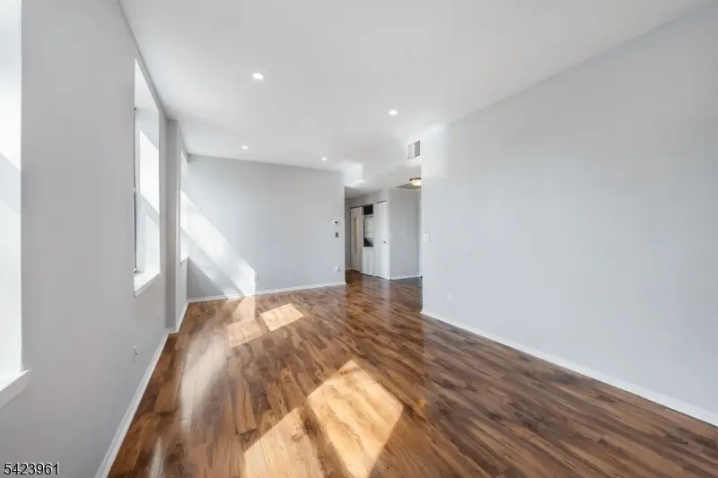 54 W Cherry St #106, Rahway, NJ 07065 - #3