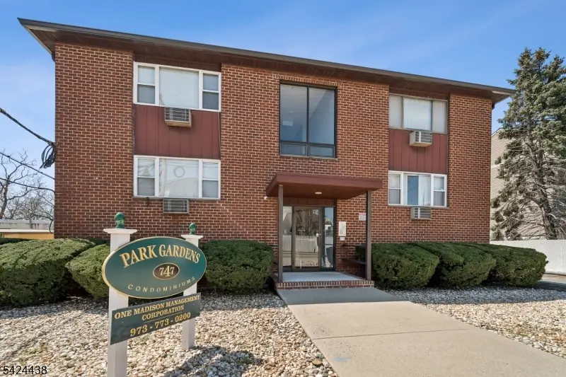 747 Riverside Ave #C-8, Lyndhurst, NJ 07071 - #1