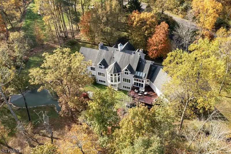 2 Cobblefield Rd, Mendham, NJ 07945 - #1