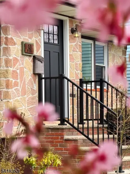 81 Burnett Ave, Maplewood, NJ 07040 - #2