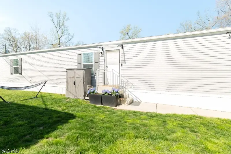 12 Maine St, Kendall Park, NJ 08852 - #2