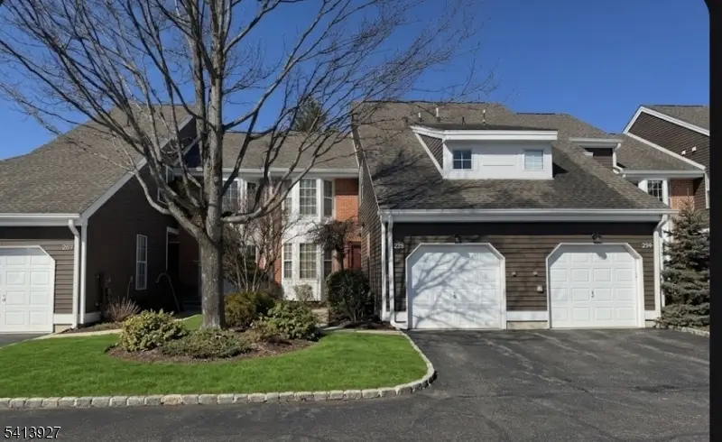 258 De Rose Ct #258, West Orange, NJ 07052 - #1