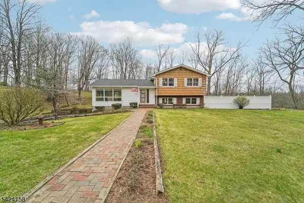 14 Scott Rd, Franklin Boro, NJ 07416