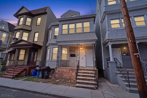 647 S 19th St, Newark City, NJ 07103
