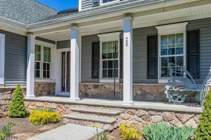 28 Bedford Dr, Montgomery, NJ 08558 - #2
