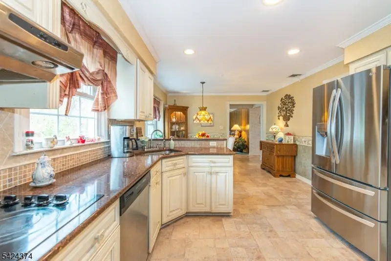 30 Clearfield Rd, Succasunna, NJ 07876 - #2