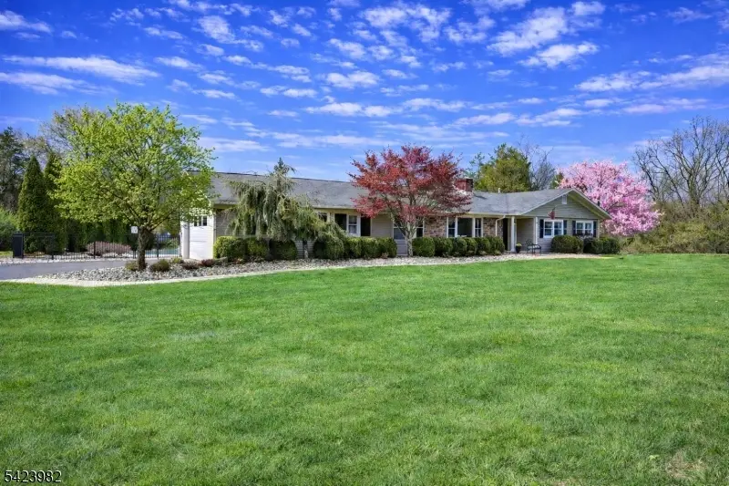 1 Demott Dr, Whitehouse Station, NJ 08889 - #3