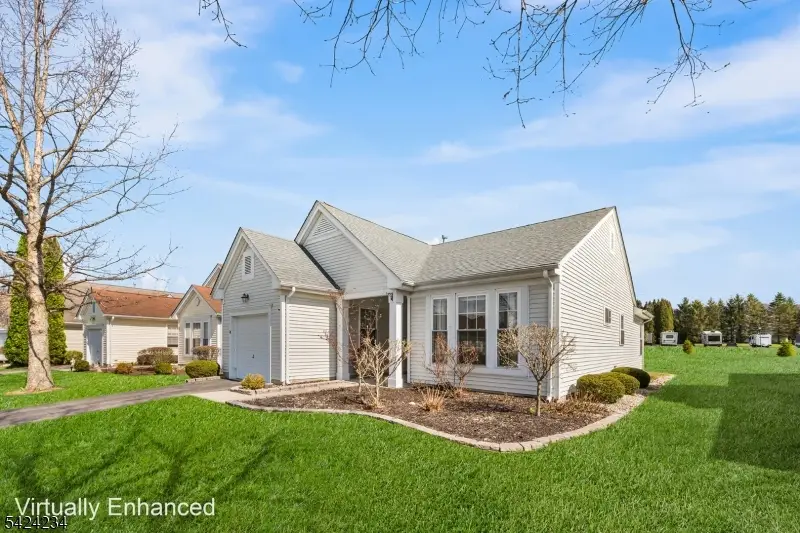 18 Kensington Cir, Brookfield, NJ 07823 - #3