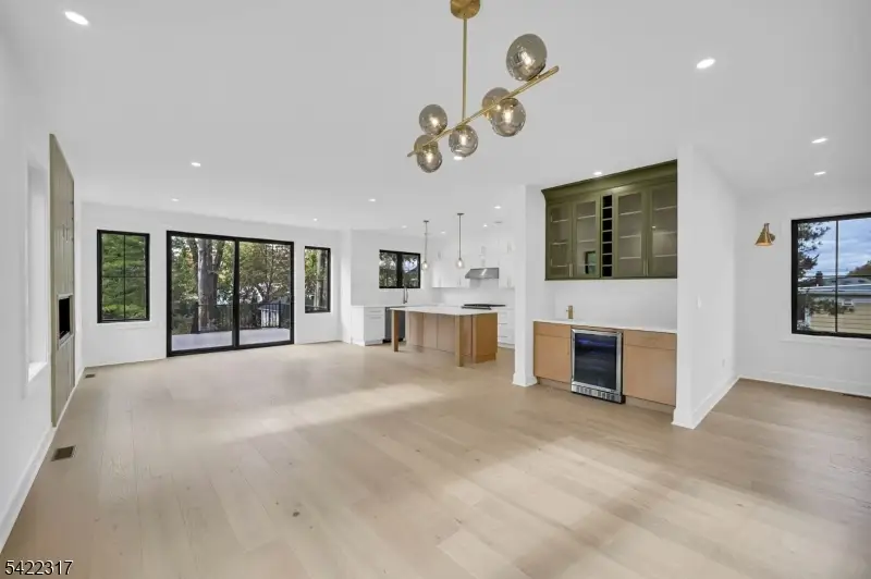 40 Girard Ave, Chatham, NJ 07928 - #3