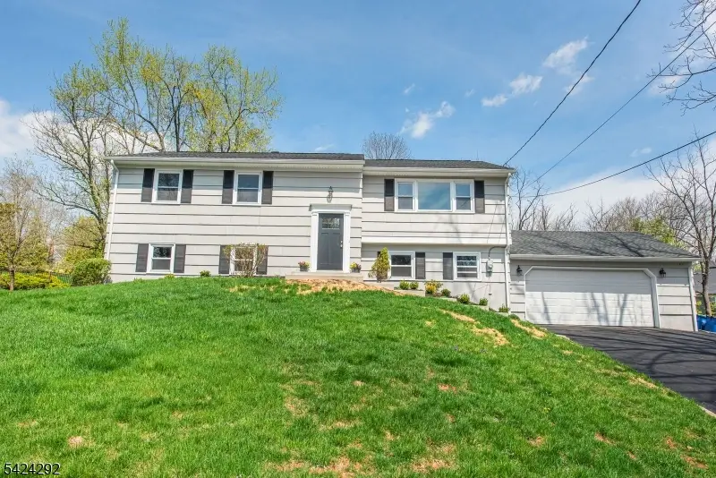 52 Galloping Hill Rd, Bernards, NJ 07920 - #1