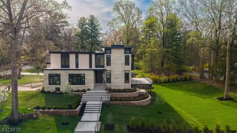 9 Far Brook Dr, Millburn, NJ 07078 - #2