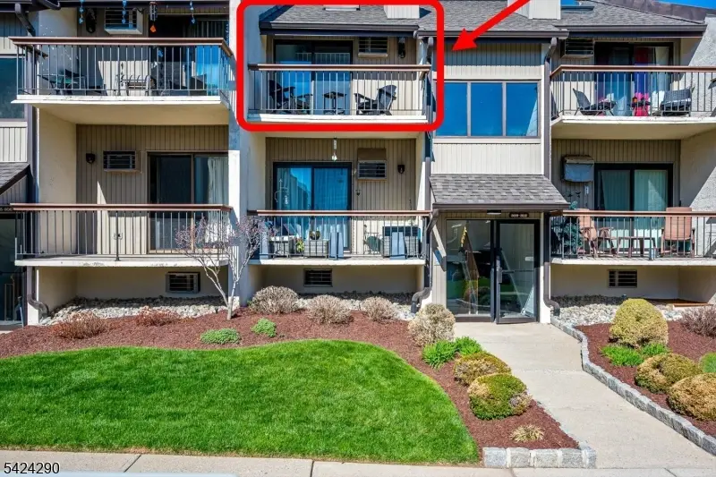 302 Hackensack St #310, Wood Ridge, NJ 07073 - #2