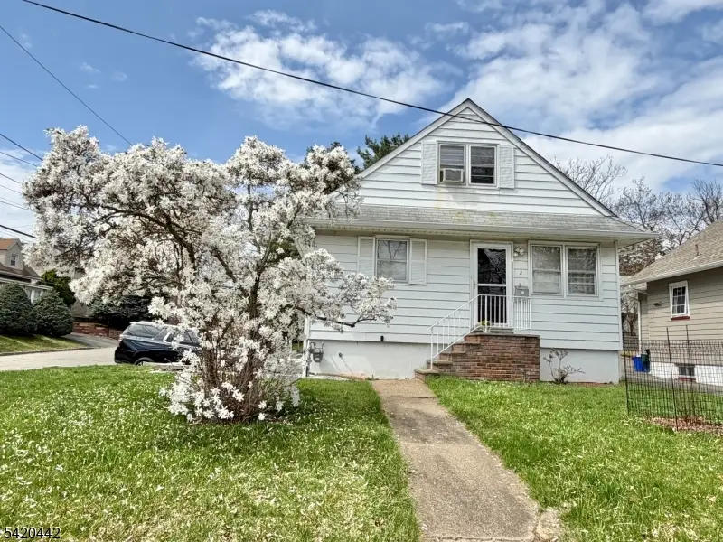 2 Sunnyside Pl, Verona, NJ 07044 - #1