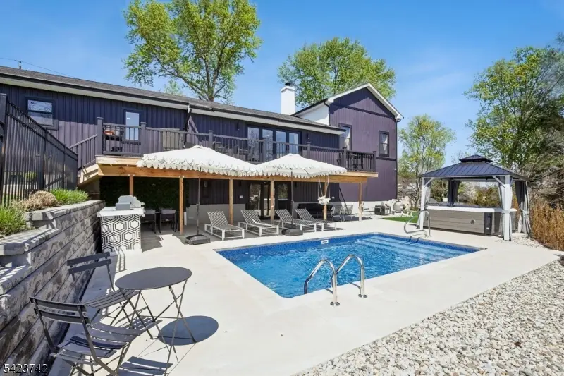 8 Rand Dr, West Orange, NJ 07052 - #2