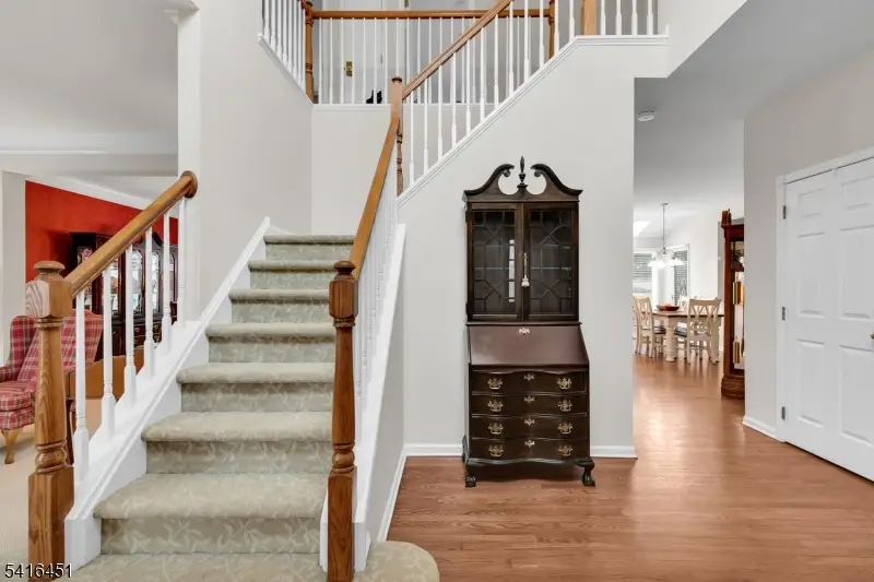 1 Vanderveer Dr, The Hills, NJ 07920 - #3