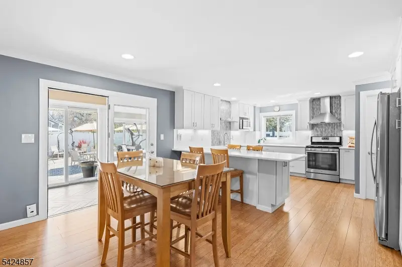 42 Lake Blvd, Aberdeen, NJ 07747 - #1