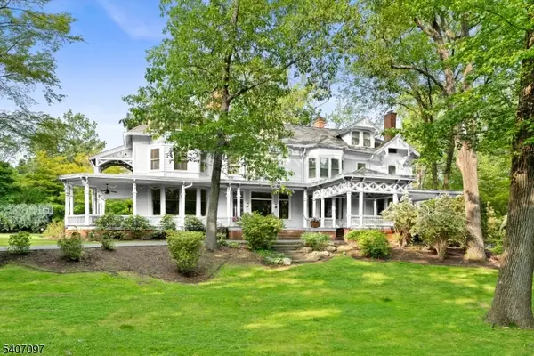 40 Highland Ave, Millburn Twp., NJ 07078