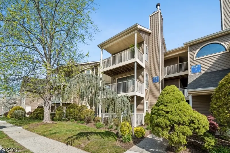 21 Lear Ct. #21, East Brunswick, NJ 08816 - #1