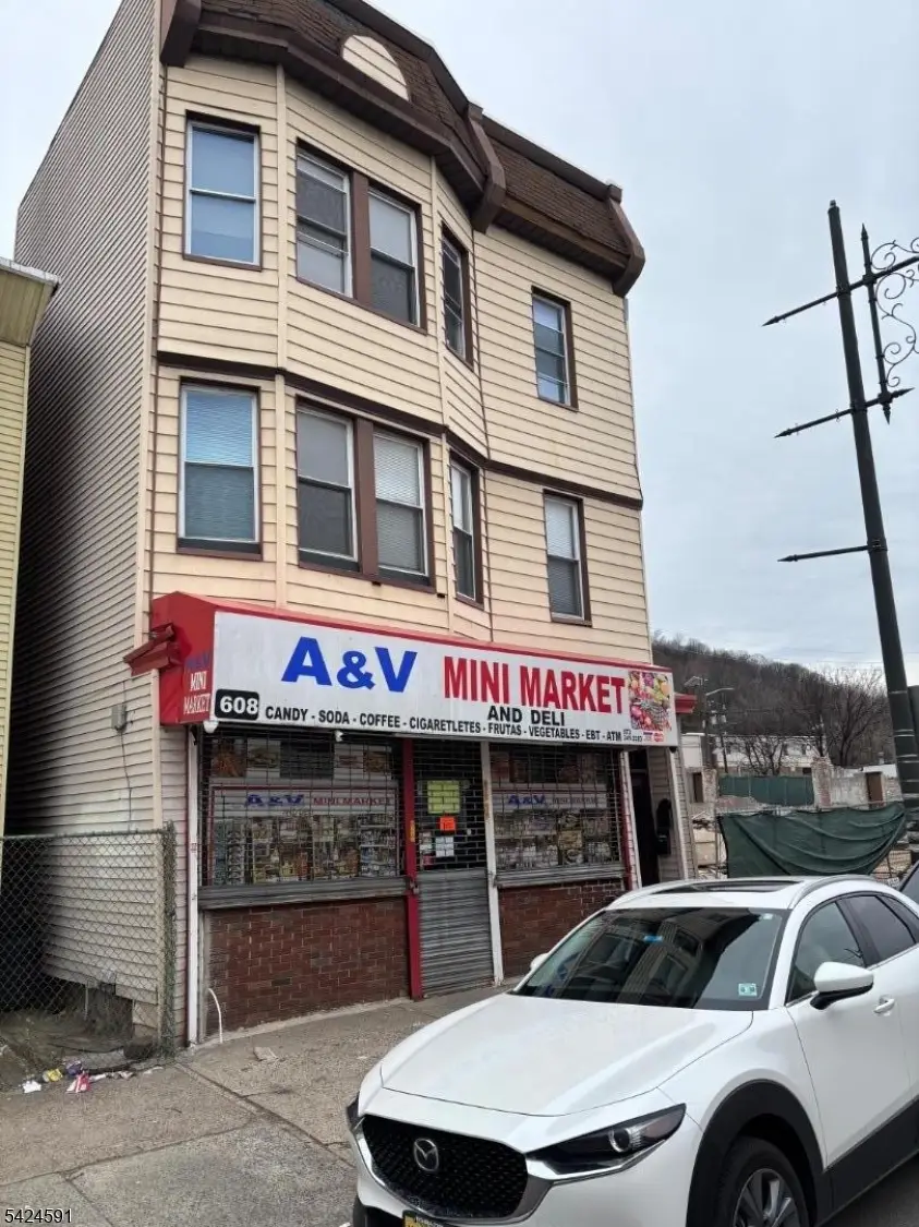 608 Main St, Paterson, NJ 07503 - #2