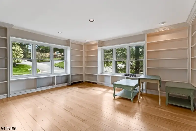 159 Mcgregor Ave, Mount Arlington, NJ 07856 - #3