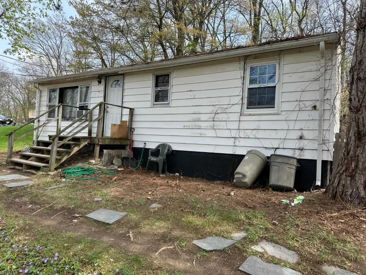 61 Fernwood Rd, Wantage, NJ 07461 - #1