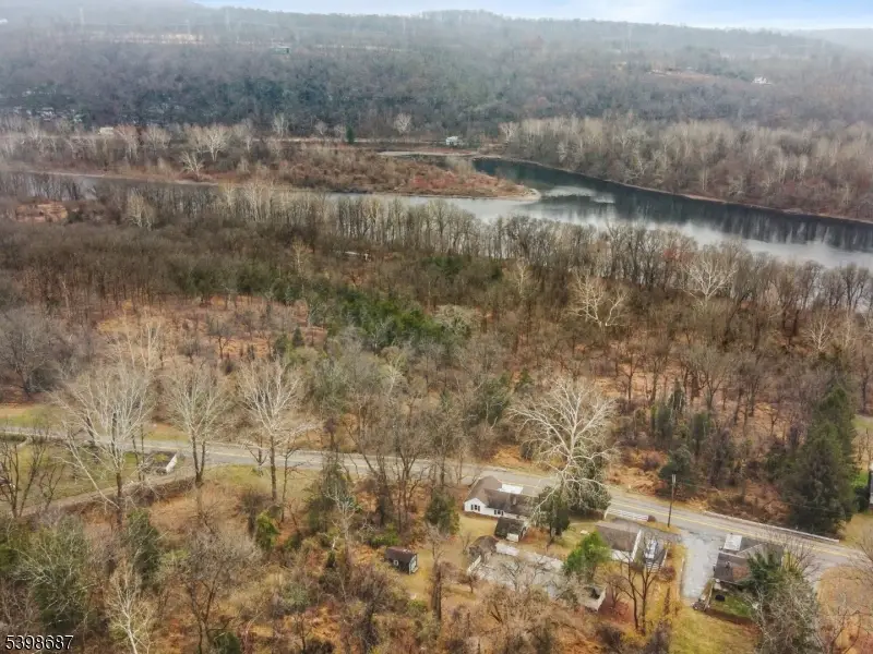 398 Riegelsville Rd, Holland, NJ 08848 - #2